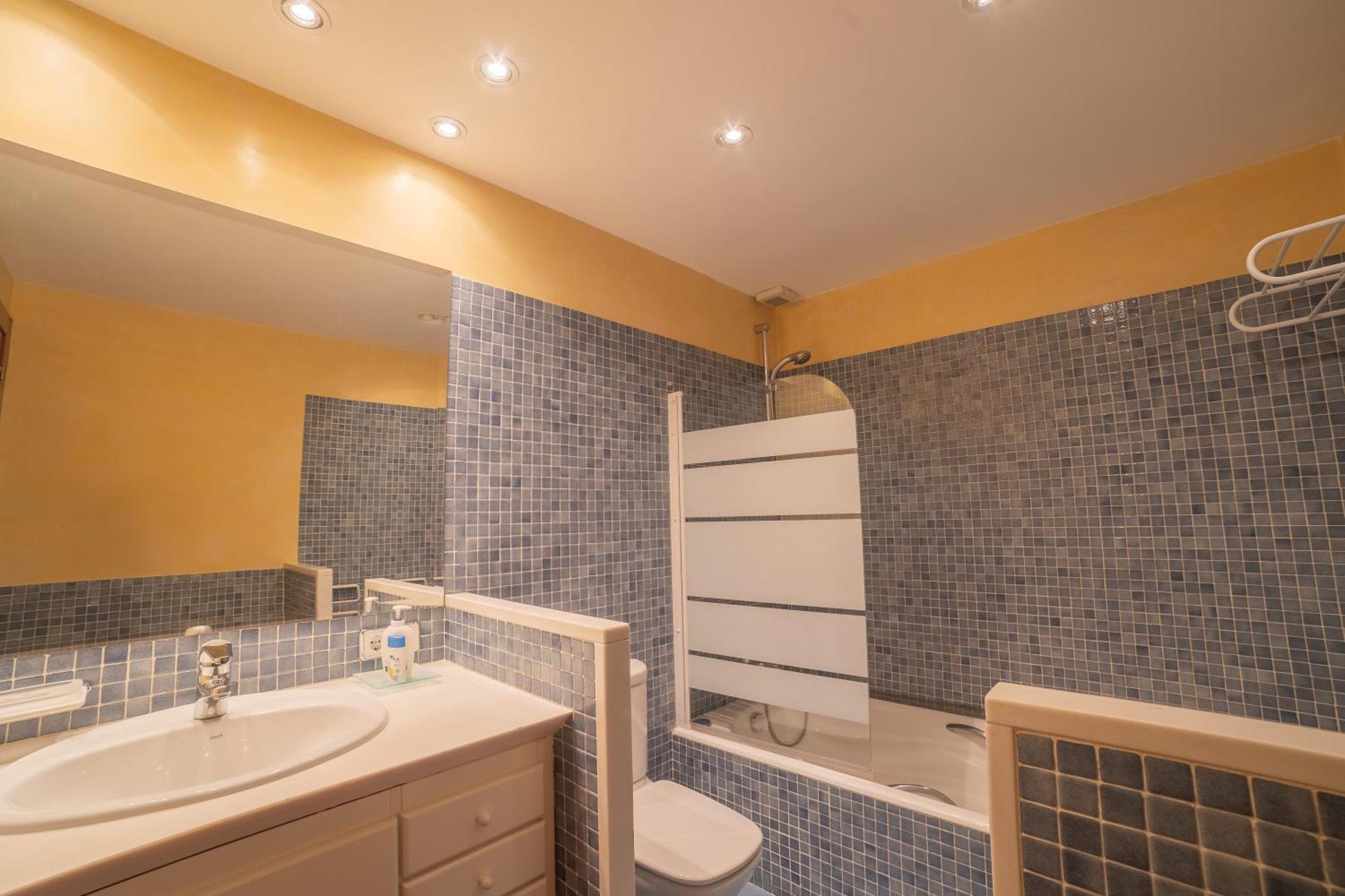 Mazi Apartments Colon 비크 외부 사진